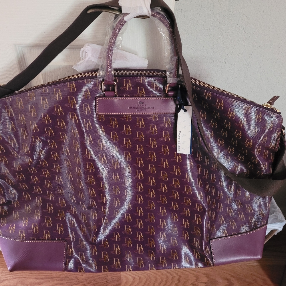 Dooney & Bourke Extra Large Juliette Luggage